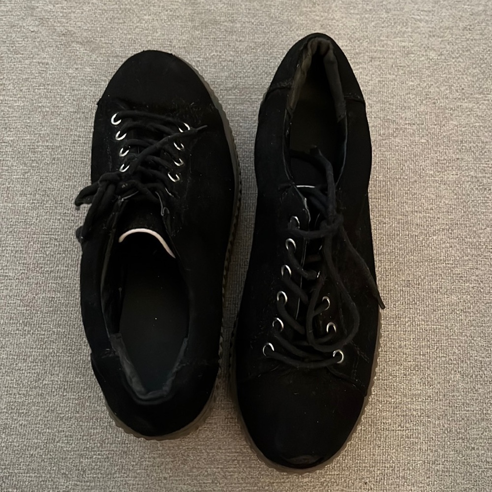 Black heeled espadrilles